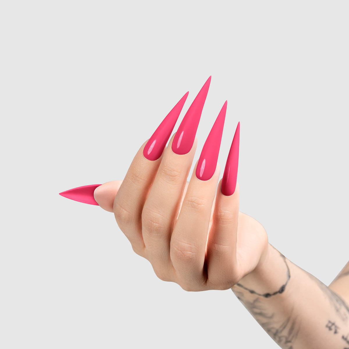 CHAUN LEGEND | GEL POLISH | 5185 – Hot Mess Magenta - light-hand color swatch