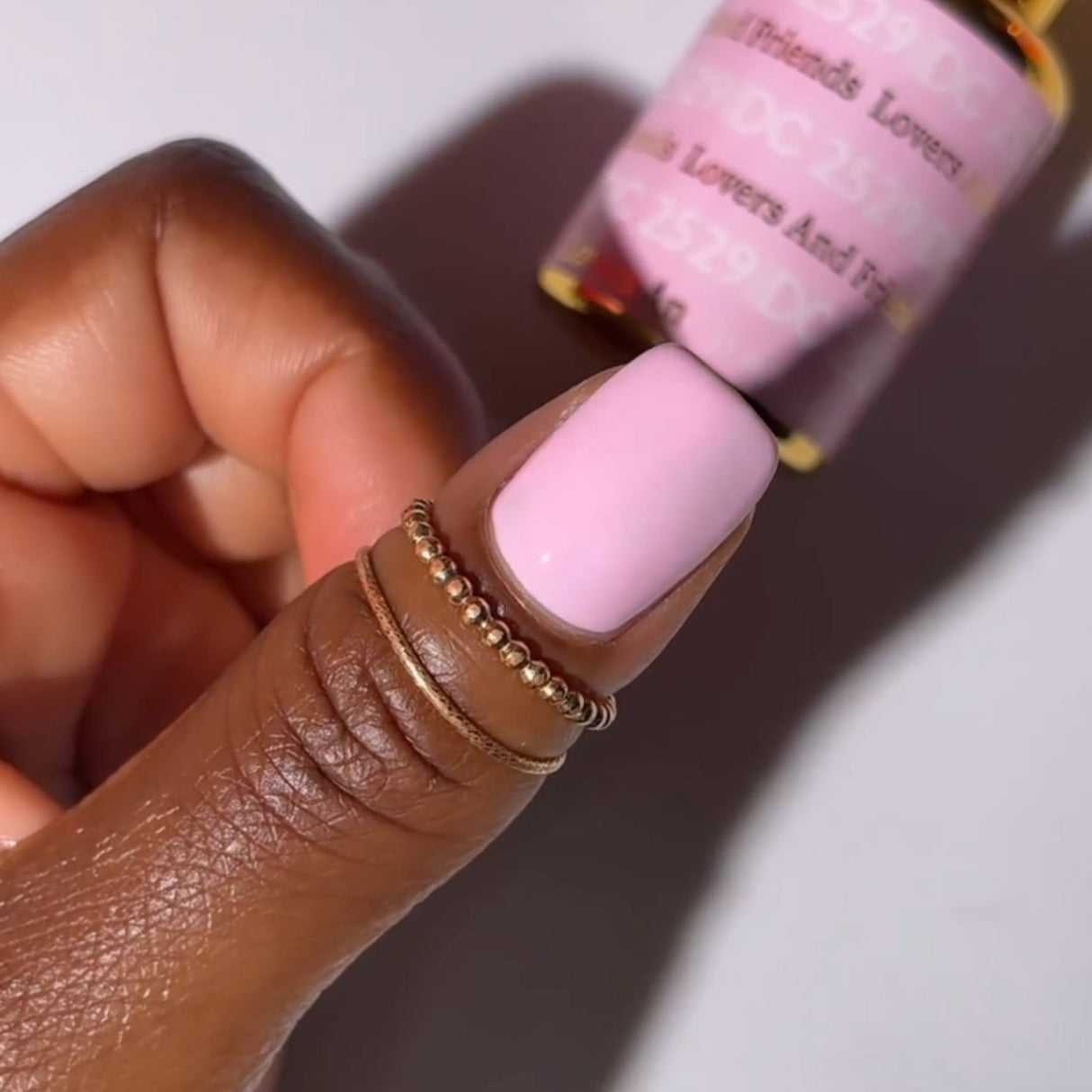 DND | DC 2529 LOVERS AND FRIENDS