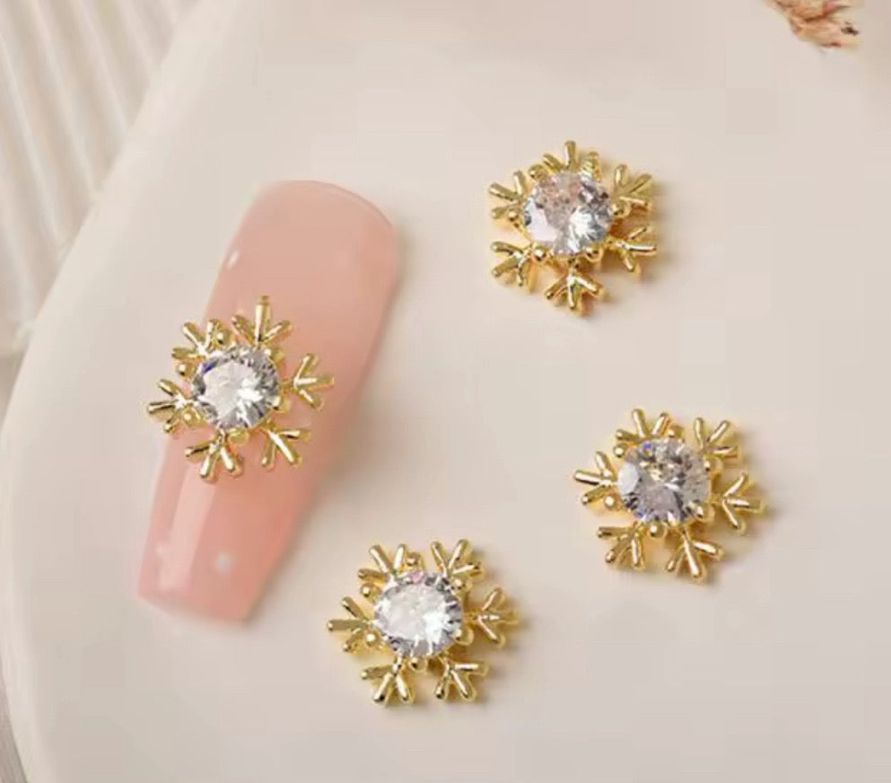 XMAS NAIL CHARM | GOLD CHRISTMAST NAIL CHARM | SNOW FLAKE