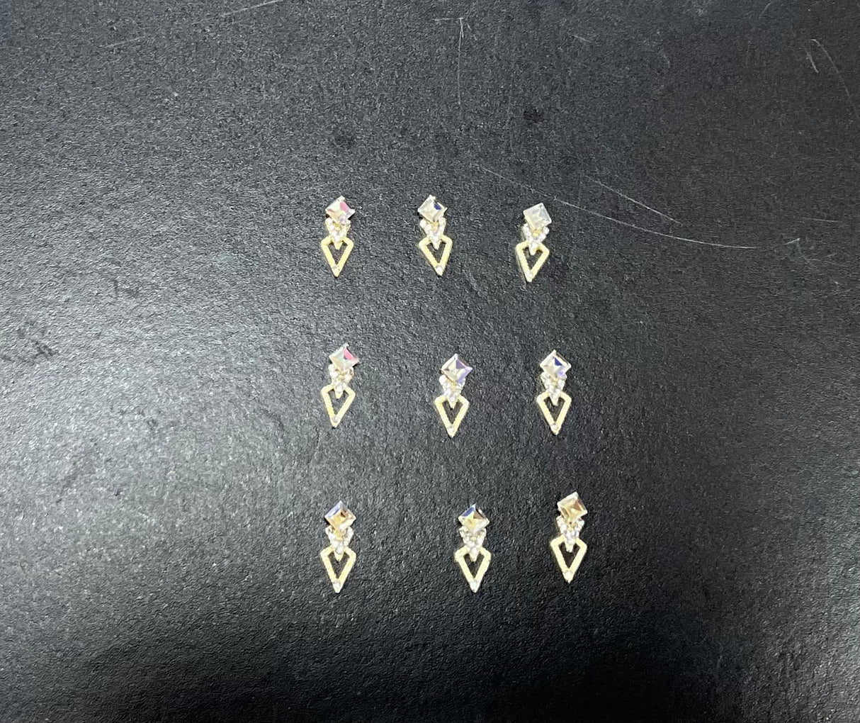 NEW V CHARM - BAG OF 10 PCS