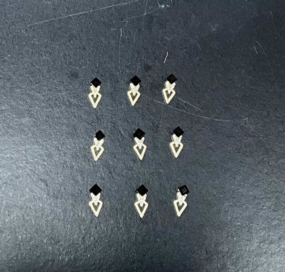 NEW V CHARM - BAG OF 10 PCS