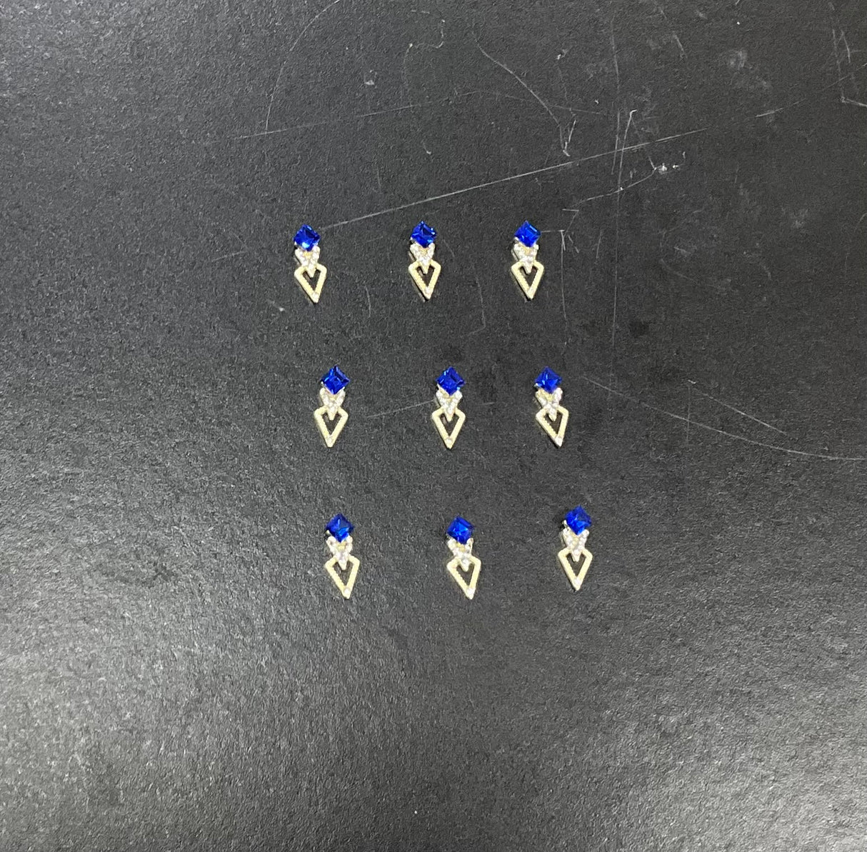 NEW V CHARM - BAG OF 10 PCS