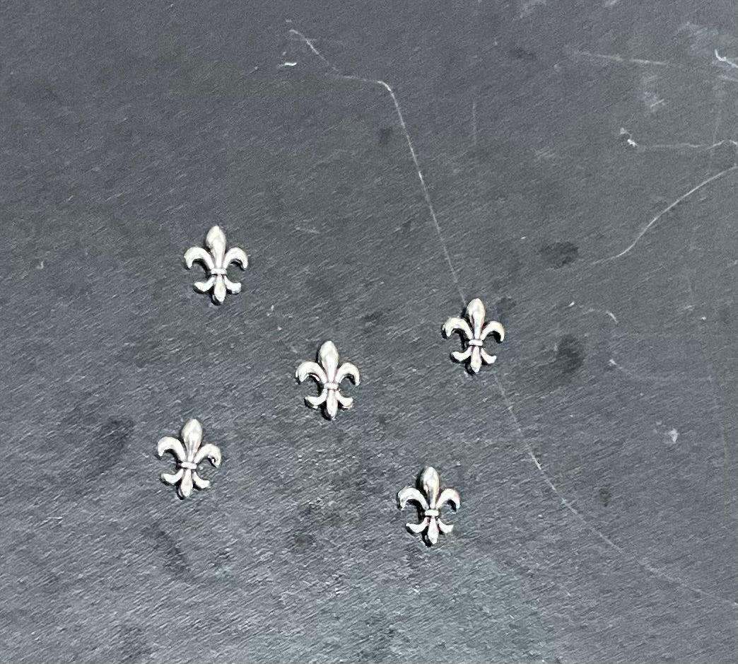 ANTIQUE CROSS CHARM | BAG OF 100 PCS