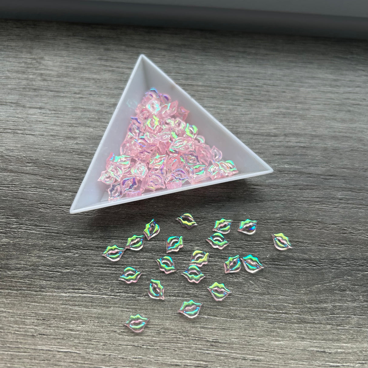 LIPS NAIL CHARM | 05