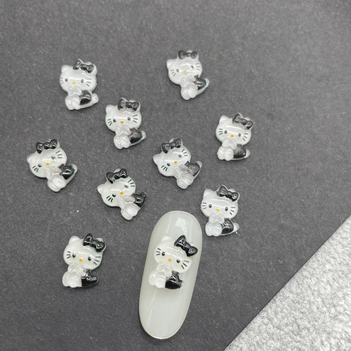 HELLO KITTY KAWAII CHARM | BAG OF 50