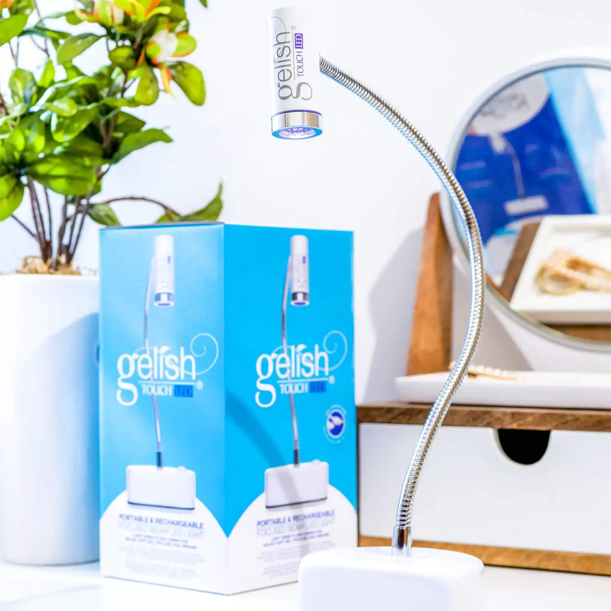 GELISH - TOUCH LED | PORTABLE & RECHARGEABLE