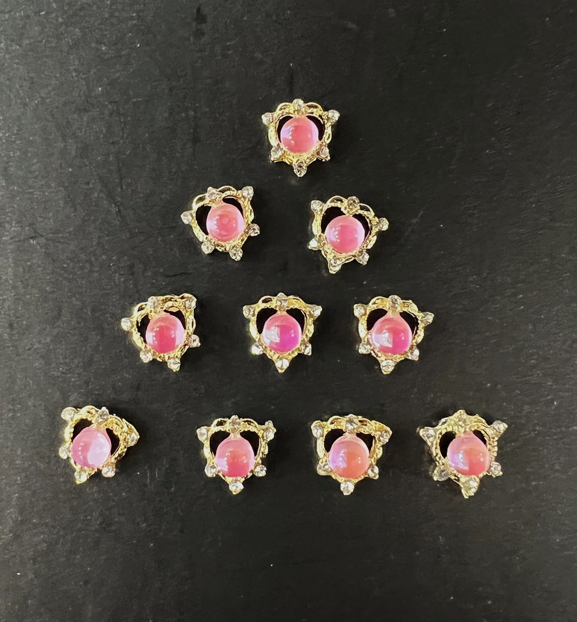 PRECIOUS STONE HEART CHARM - 10 PCS