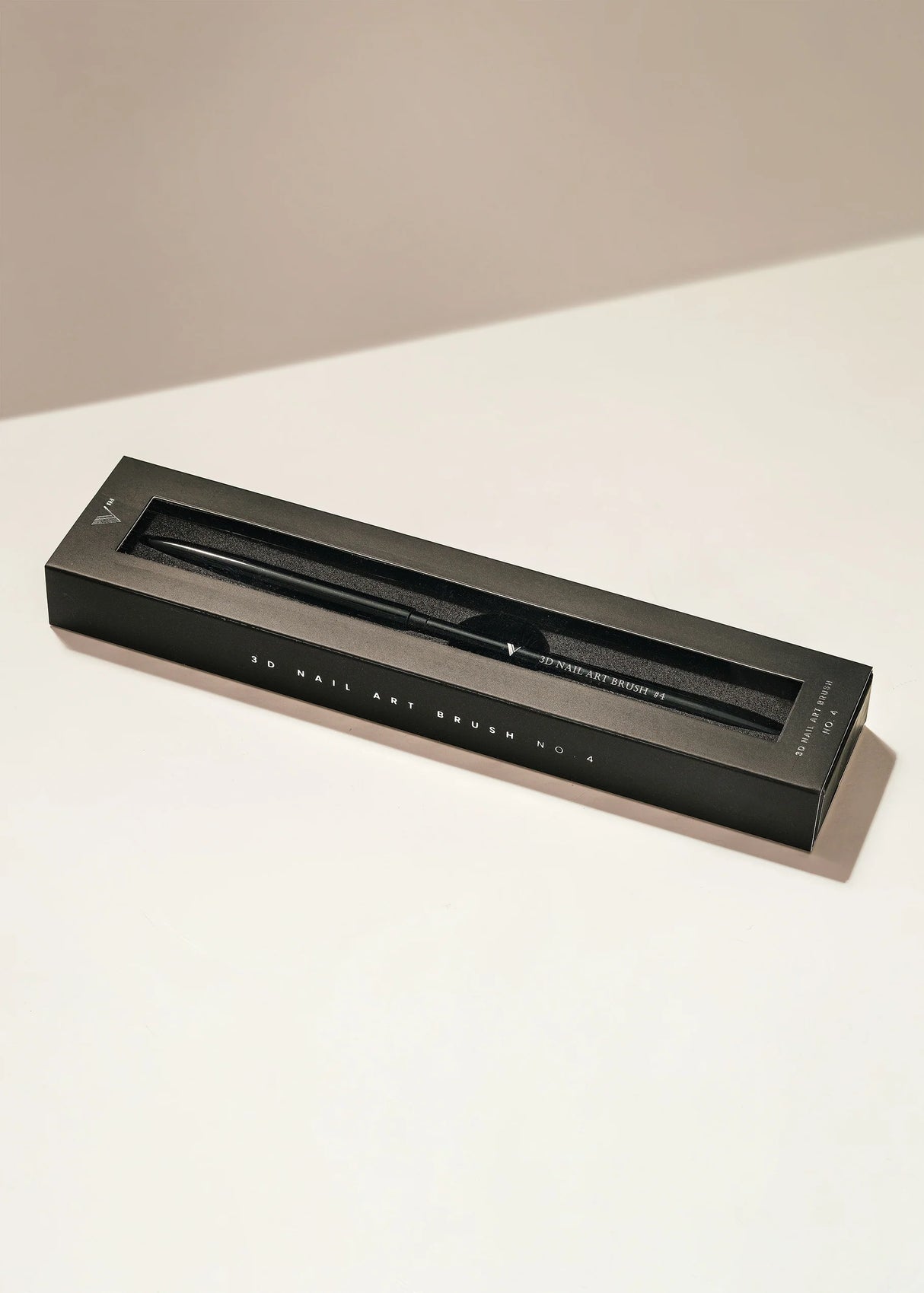 VALENTINO | 3D BRUSH SIZE 4