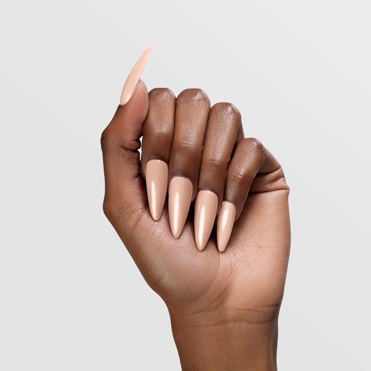 CHAUN LEGEND | GEL POLISH | 5128 – Peek A Beige - dark-hand color swatch