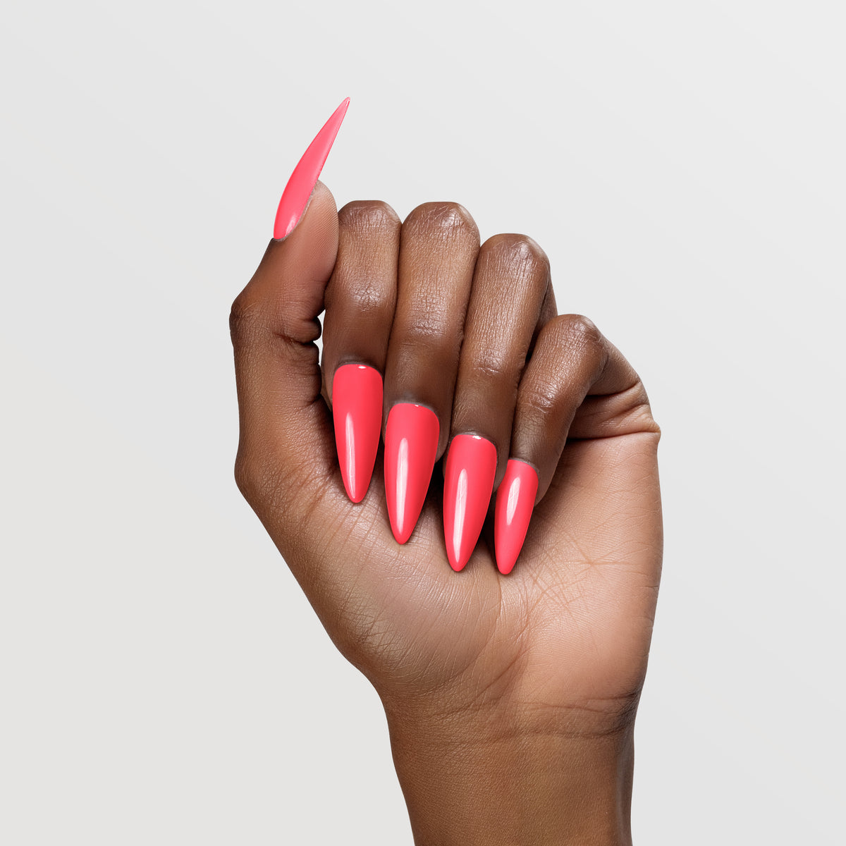 CHAUN LEGEND | GEL POLISH | 5184 – Second Base - dark-hand color swatch