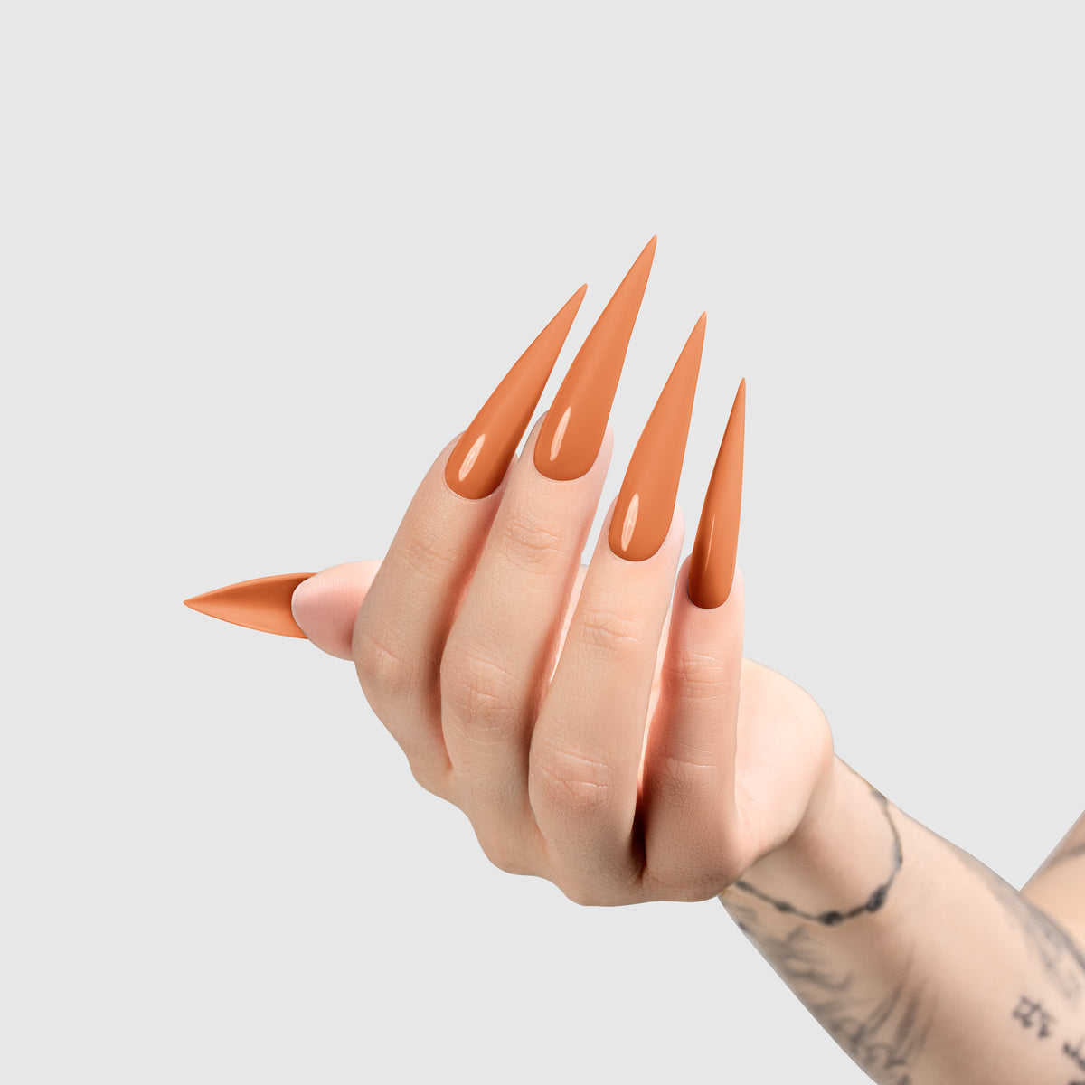 CHAUN LEGEND | GEL POLISH | 5196 – Broke But Boujee - light-hand color swatch