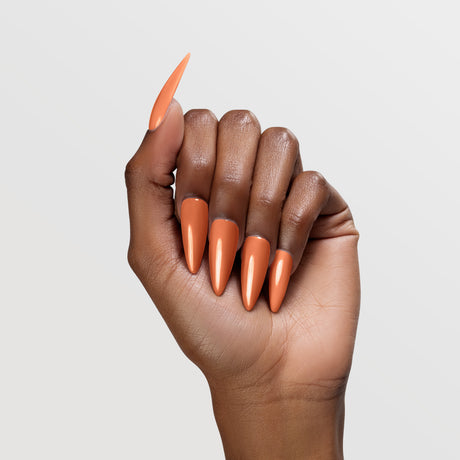 CHAUN LEGEND | GEL POLISH | 5198 – Barely Squeezed - dark-hand color swatch