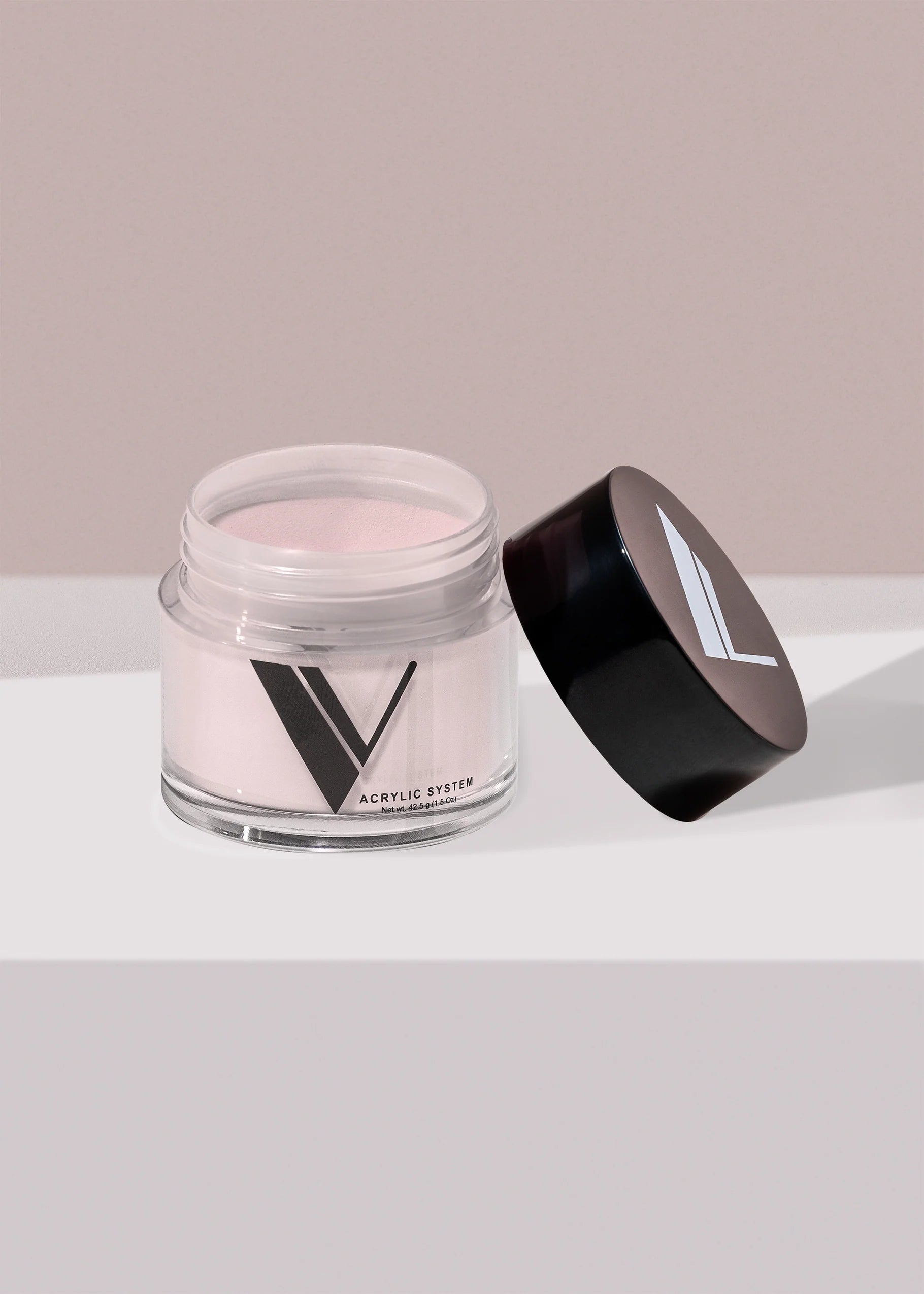VALENTINO| ACRYLIC & DIP - (1.5oz) 26 CLASSIC NUDE – Lucky Nail Supply