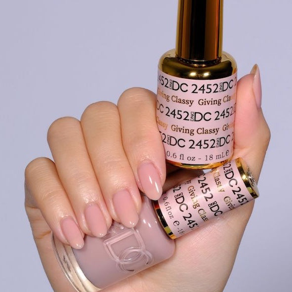 DND | DC 2452 GIVING CLASSY