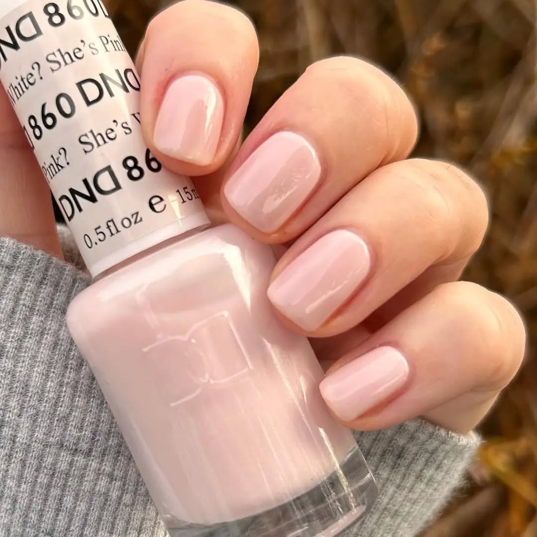 DND | 860 SHE'S WHITE