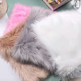 PHOTO PUFFY FUR MAT