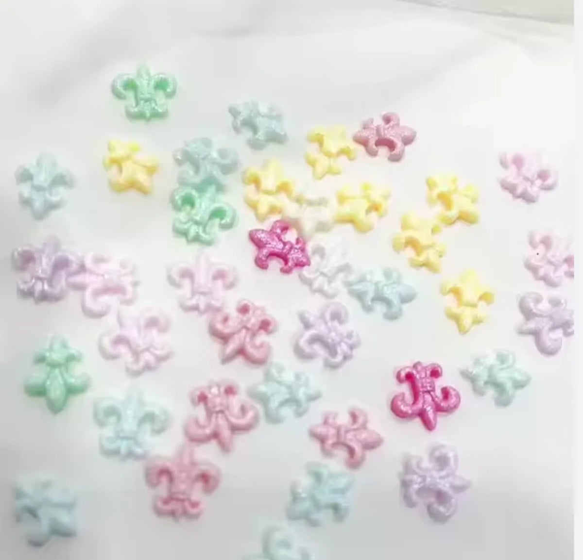 NAIL CHARM | PASTEL CROSS
