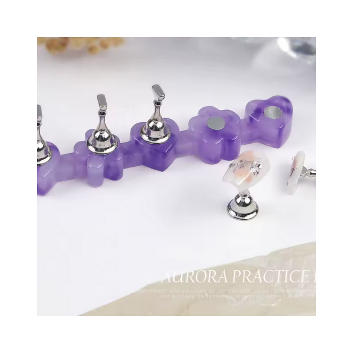 NAIL PRACTICE | HEART MAGNET HOLDER