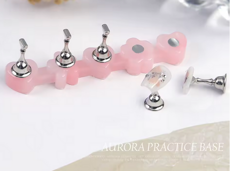 NAIL PRACTICE | HEART MAGNET HOLDER