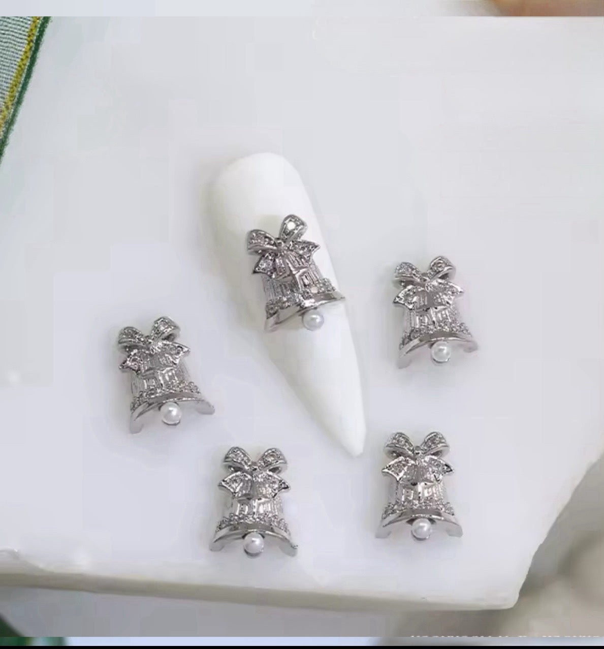 SILVER CHRISTMAS NAIL CHARM - BELL