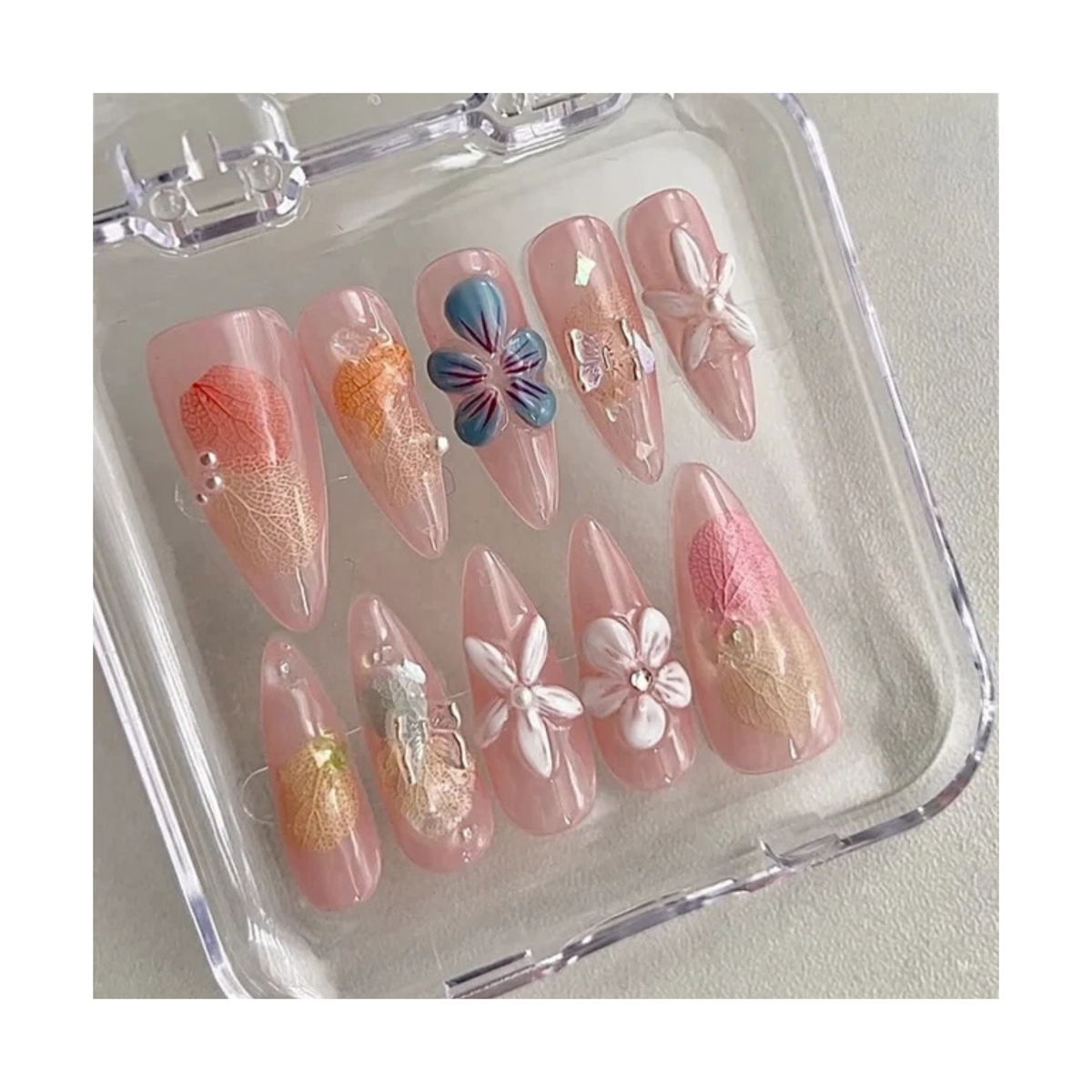 STORAGE BOX PLASTIC WITH 12 PCS CLEAR CASES