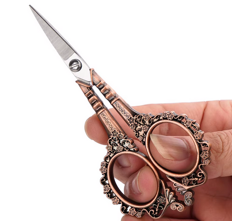 SCISSOR EMBOSSED | STAINLESS STEEL - 4.6"